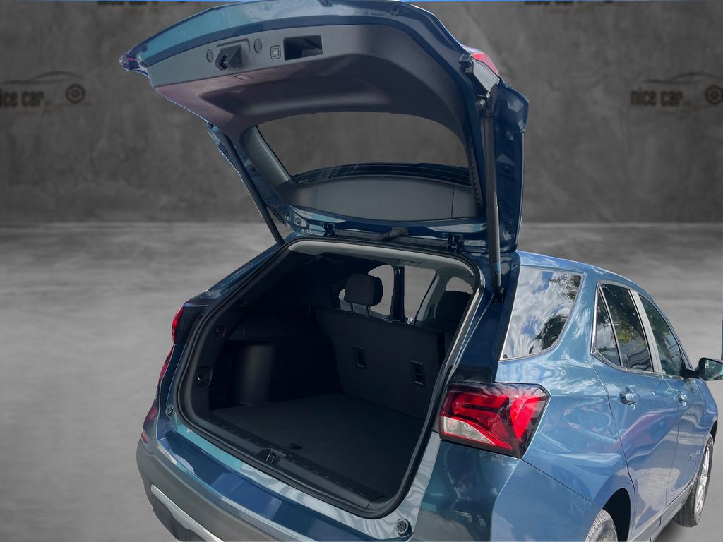 2024 Chevrolet Equinox LT - Photo 12