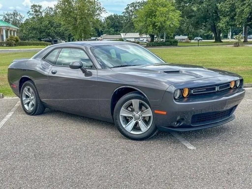 2021 Dodge Challenger SXT