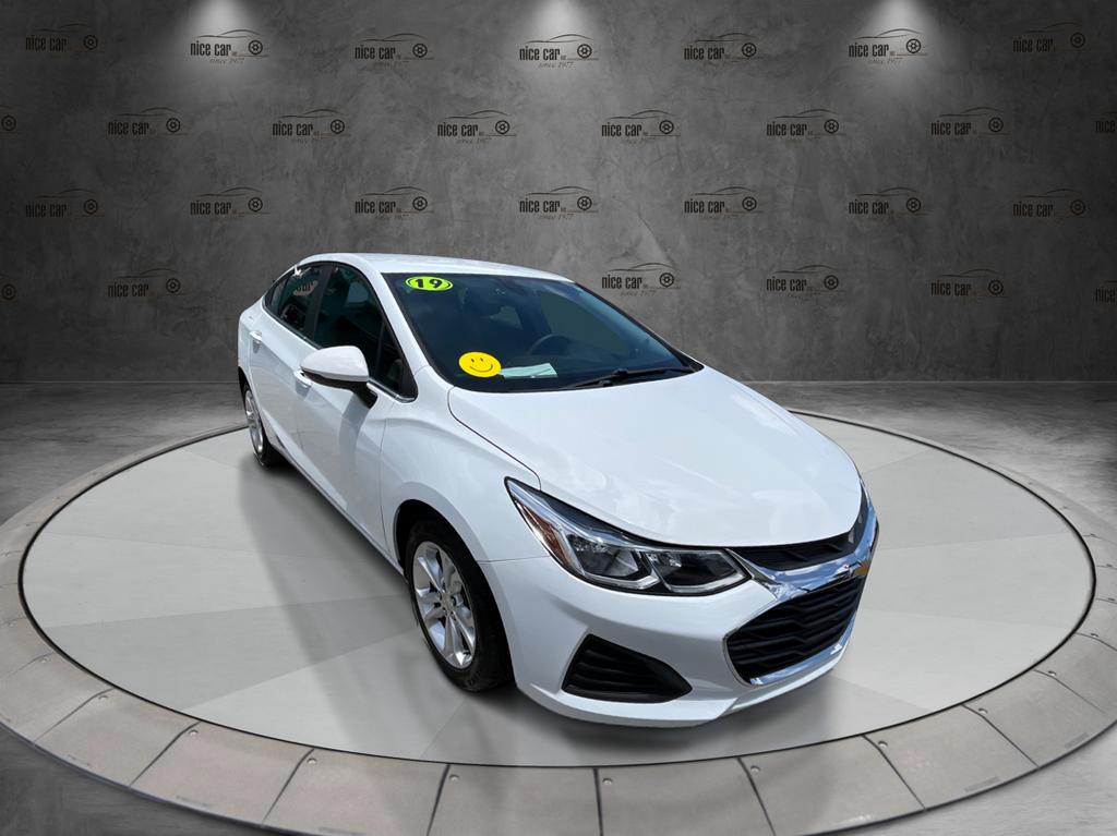 2019 Chevrolet Cruze 1LT Auto's photo