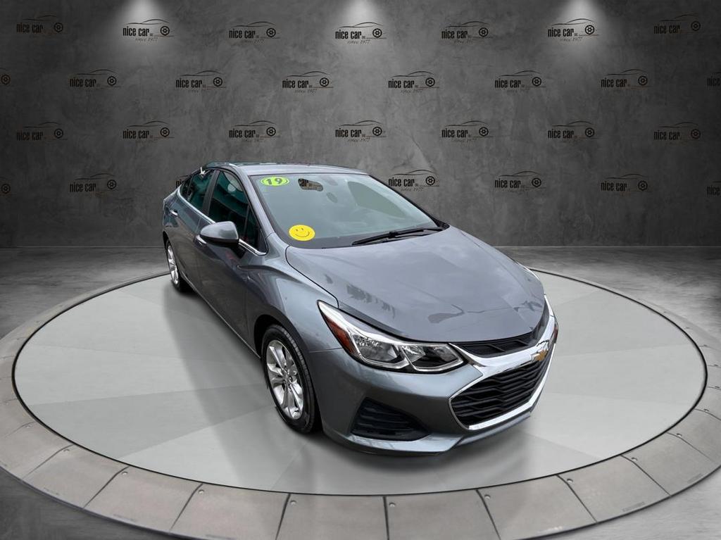 2019 Chevrolet Cruze 1LT Auto's photo