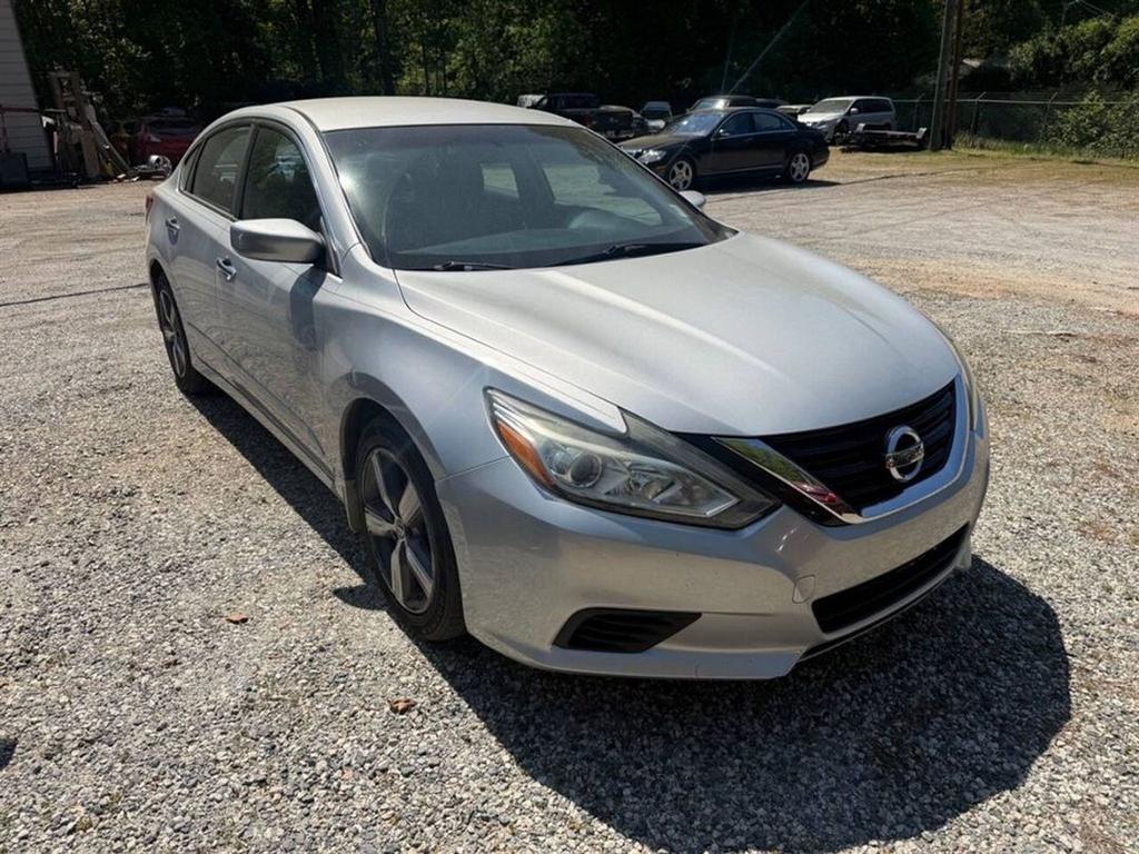 2017 Nissan Altima 2.5 S's photo