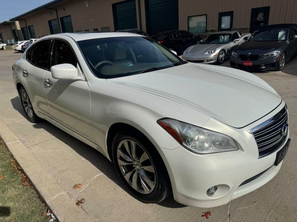 2013 INFINITI M 37